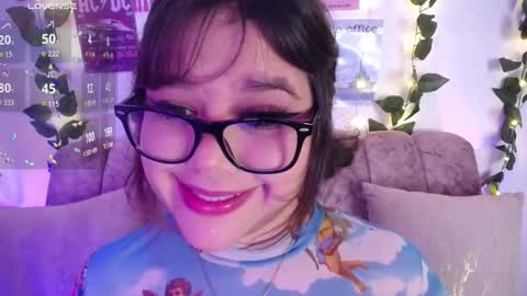 Snapshot of chaarlotte_1 chatting on 17, 11, 2025 charlotte online show from 17, 11, 2025