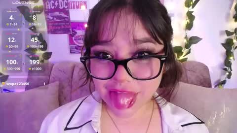 Snapshot of chaarlotte_1 chatting on 29, 11, 2025 charlotte online show from 29, 11, 2025