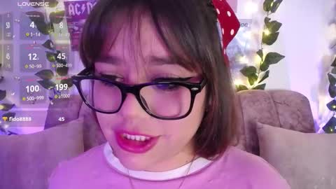 Snapshot of chaarlotte_1 chatting on 4, 12, 2025 charlotte online show from 4, 12, 2025