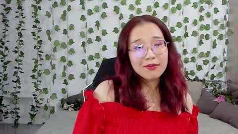 Snapshot of champions_babe chatting on 2, 10, 2025 champions_babe online show from 2, 10, 2025