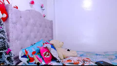 Snapshot of chanelle_07 chatting on 13, 12, 2024 Chanelle 07 online show from 13, 12, 2024