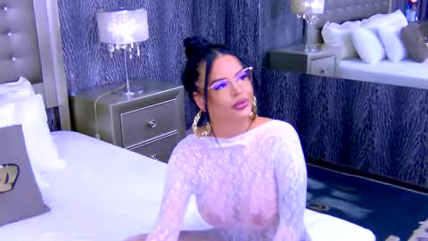 chanelledy1 online show from 10, 10, 2025