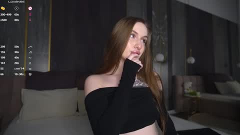 Snapshot of chanelmay chatting on 2, 4, 2026 Chanel online show from 2, 4, 2026