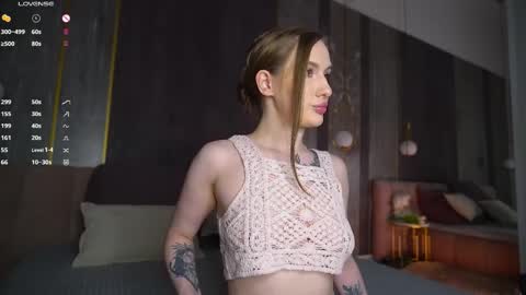 Snapshot of chanelmay chatting on 5, 4, 2026 Chanel online show from 5, 4, 2026