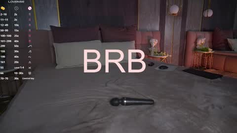 Snapshot of chanelmay chatting on 11, 4, 2026 Chanel online show from 11, 4, 2026