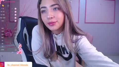 channel_blonde_a online show from 3, 2, 2025
