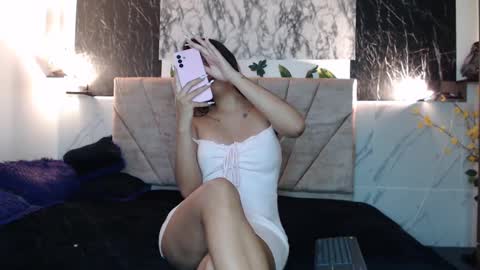 Snapshot of channel_brunnette chatting on 14, 10, 2025 channel online show from 14, 10, 2025