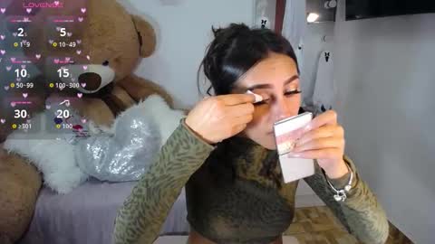 Isabella online show from 29, 10, 2025