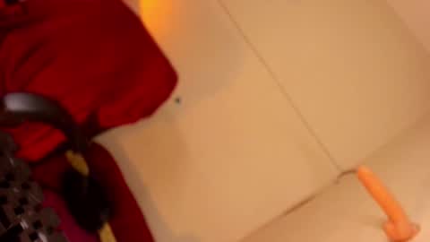 chantal_fuck online show from 13, 5, 2026
