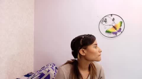 Raquel  online show from 22, 9, 2025