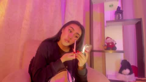 Snapshot of chantall_valkoba chatting on 7, 12, 2024 Chantall online show from 7, 12, 2024