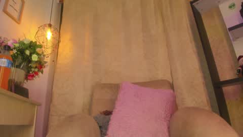 Snapshot of chantall_valkoba chatting on 30, 12, 2024 Chantall online show from 30, 12, 2024