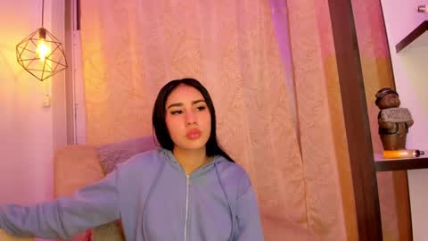 Snapshot of chantall_valkoba chatting on 25, 1, 2025 Chantall online show from 25, 1, 2025