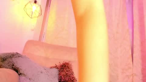 Snapshot of chantall_valkoba chatting on 6, 2, 2025 Chantall online show from 6, 2, 2025