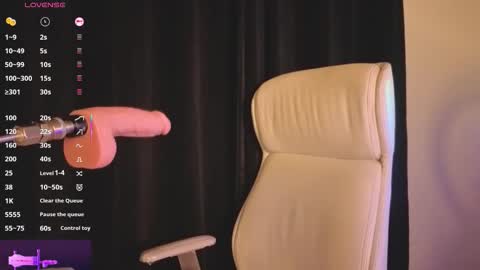 Snapshot of chantall_valkoba chatting on 25, 10, 2025 Chantall online show from 25, 10, 2025