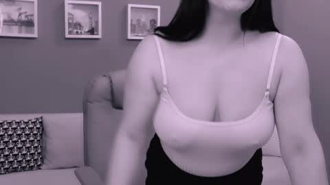 The Queen online show from 15, 2, 2025