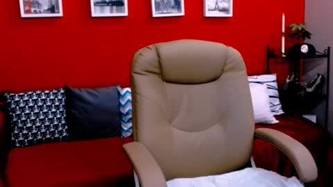 The Queen online show from 27, 9, 2025