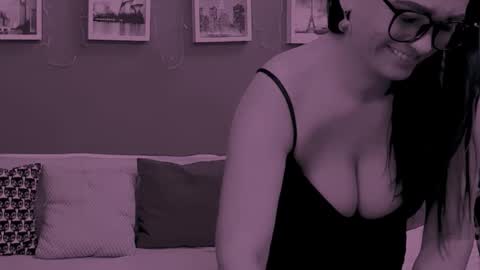 Snapshot of chantallovely chatting on 2, 2, 2026 The Queen online show from 2, 2, 2026