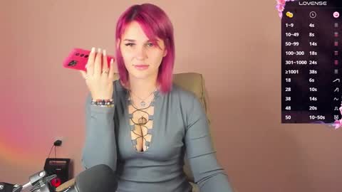 Snapshot of chaoka_ chatting on 21, 10, 2025 Suzanna Snow online show from 21, 10, 2025