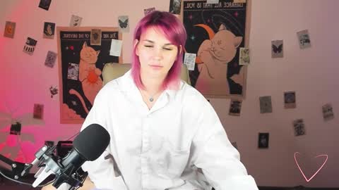 Snapshot of chaoka_ chatting on 24, 10, 2025 Suzanna Snow online show from 24, 10, 2025