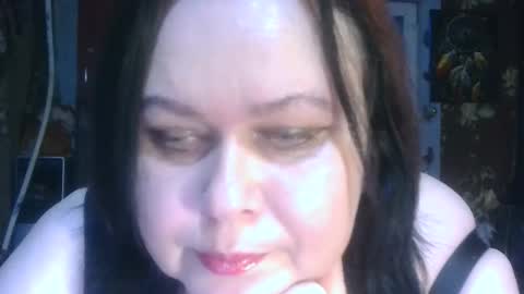 Snapshot of charleekendall chatting on 19, 11, 2025 CharleeKendall online show from 19, 11, 2025