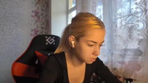 Nancy online show from 5, 11, 2025