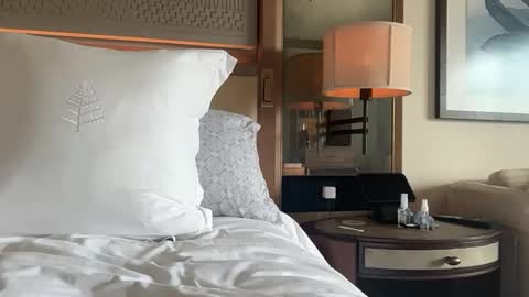 Snapshot of charles4002 chatting on 27, 2, 2026 charles4002 online show from 27, 2, 2026