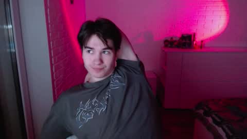 charleshanson69 online show from 18, 12, 2025