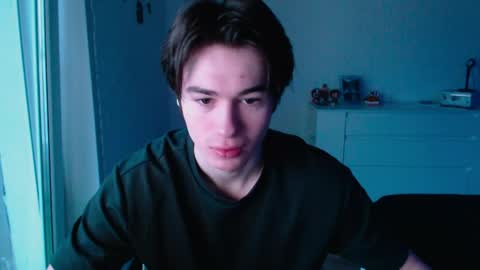 Snapshot of charleshanson69 chatting on 4, 4, 2026 charleshanson69 online show from 4, 4, 2026