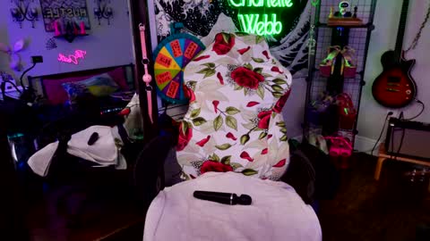Snapshot of charlette_webb_xxx chatting on 17, 12, 2024 Charlette Webb online show from 17, 12, 2024