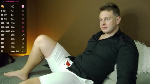 Charlie Smiley online show from 28, 9, 2025