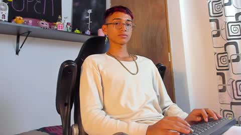 Charles Russo online show from 16, 12, 2024