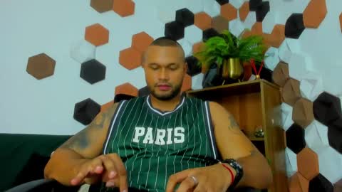   online show from 12, 5, 2026
