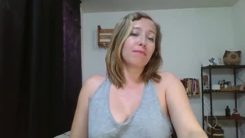 Snapshot of charlot_ponze chatting on 11, 2, 2025 charlott online show from 11, 2, 2025