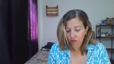Snapshot of charlot_ponze chatting on 6, 3, 2025 charlott online show from 6, 3, 2025