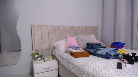 Charlote Walker online show from 20, 12, 2025