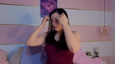 Snapshot of charlote__miller chatting on 4, 2, 2026 You honey online show from 4, 2, 2026