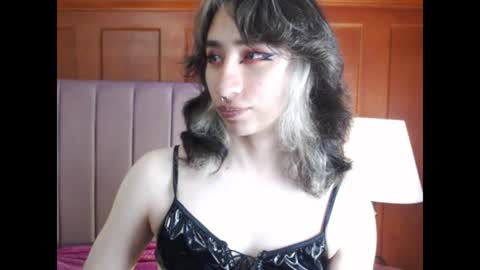 charlothe_dumont online show from 9, 7, 2026