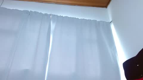 Snapshot of charlothe_wright chatting on 17, 10, 2025 charlothe_wright online show from 17, 10, 2025