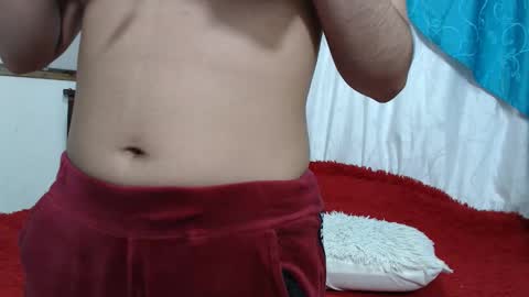 karinaa independent model online show from 25, 4, 2026