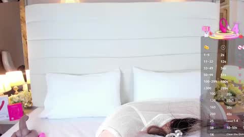 Charlotte online show from 15, 9, 2025