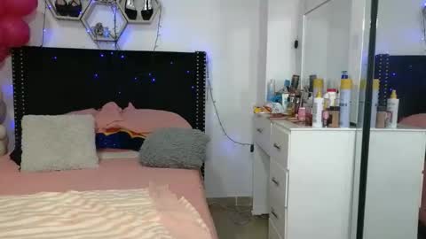 Snapshot of charlotte_027 chatting on 23, 2, 2026 charlotte_027 online show from 23, 2, 2026