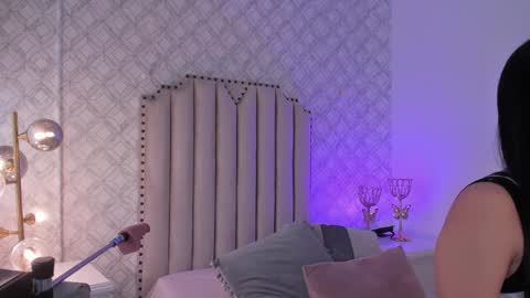 Snapshot of charlotte__08 chatting on 12, 1, 2025   Charlotte  online show from 12, 1, 2025