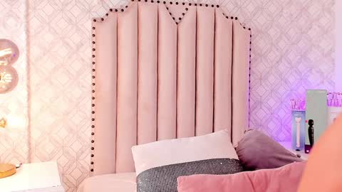 Snapshot of charlotte__08 chatting on 18, 1, 2025   Charlotte  online show from 18, 1, 2025