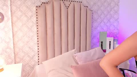 Snapshot of charlotte__08 chatting on 4, 2, 2025   Charlotte  online show from 4, 2, 2025