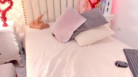 Snapshot of charlotte__08 chatting on 15, 2, 2025   Charlotte  online show from 15, 2, 2025