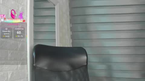 Snapshot of charlotte__g chatting on 9, 3, 2025 charlotte online show from 9, 3, 2025