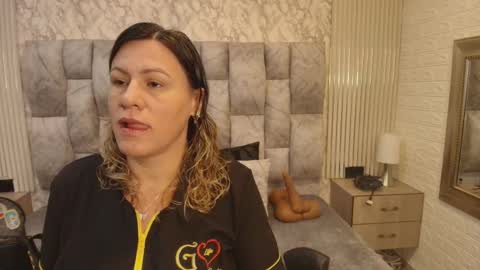 Snapshot of charlotte__g chatting on 10, 9, 2025 charlotte online show from 10, 9, 2025