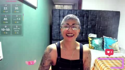 CHARLOTTE GRAY online show from 22, 12, 2025