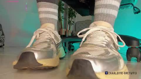 charlotte  grey online show from 20, 11, 2025